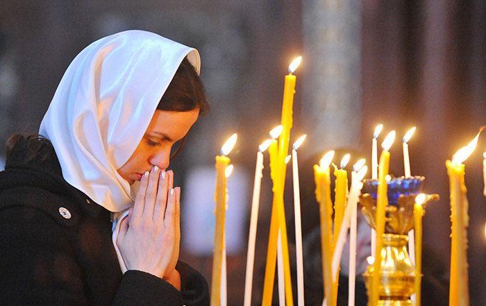 Молитва в церкви